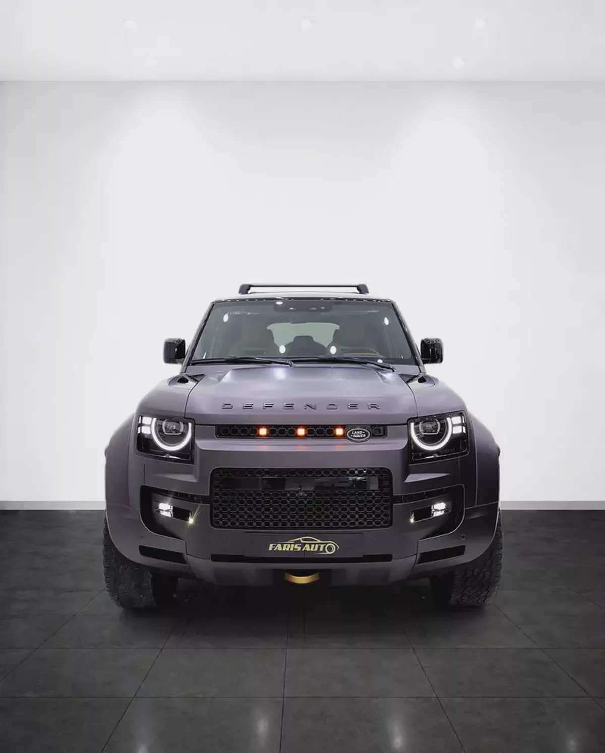 DEFENDER 110 OCTA P635 WITH CARBON EXTERIOR + FULLY LOADED + SPECIAL MATTE CHARENTE GRAY-1-1