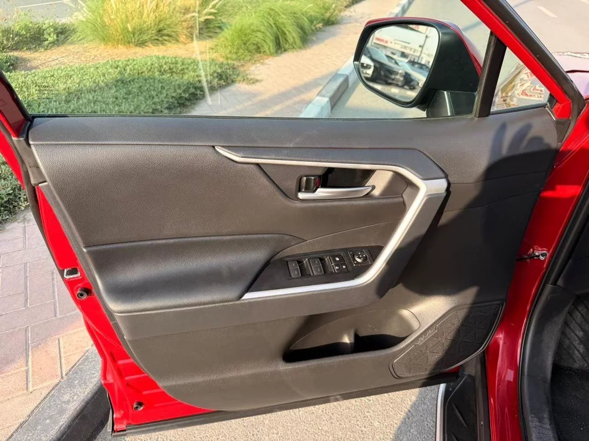 Toyota RAV4 XLE 2.5 AWD push start-16-0