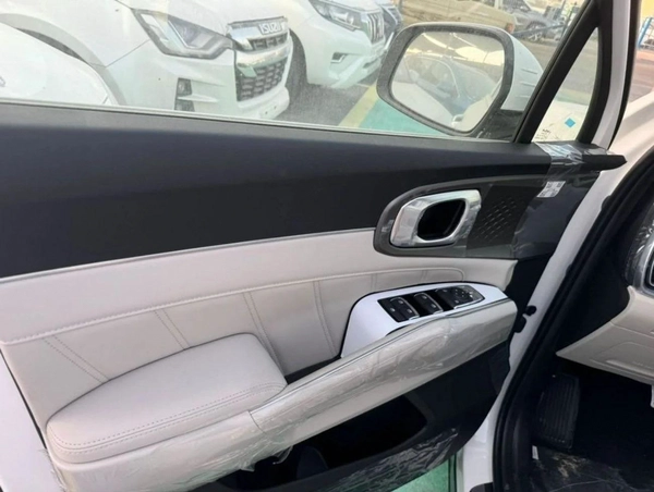Kia Sorento 1.6L HYBRID FULL OPTION 2024