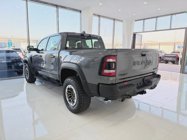 دودج رتم TRX رمادي / اسود خليجي RAM 1500 TRX V8 2022 - GCC Specs - Pristine Condition