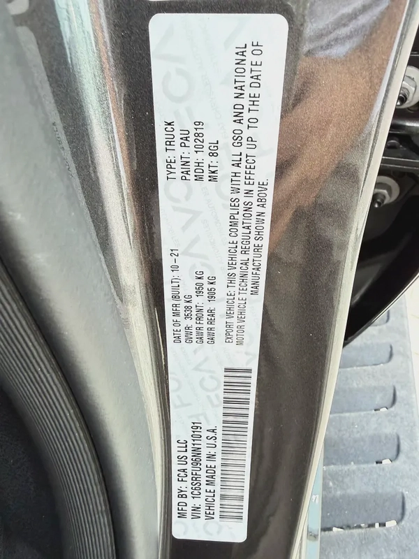 دودج رتم TRX رمادي / اسود خليجي RAM 1500 TRX V8 2022 - GCC Specs - Pristine Condition