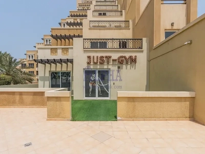 Garden View| Spacious| Great Investment-7