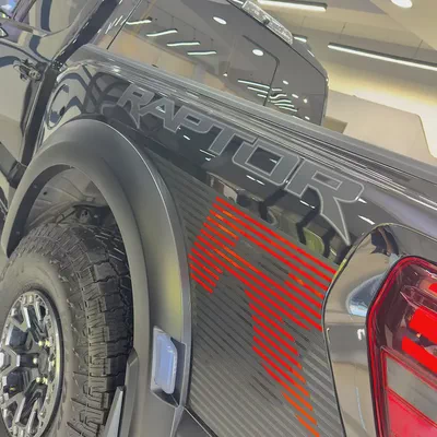 2025 Ford F-150 Raptor R Supercharged V8-14