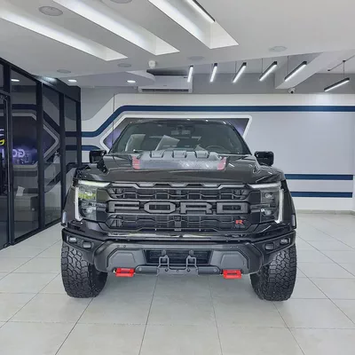 2025 Ford F-150 Raptor R Supercharged V8-1