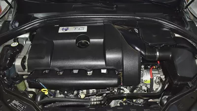 EXCELLENT DEAL for our Volvo T6 AWD R-Design ( 2010 Model ) in Silver Color GCC Specs-16