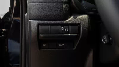 Toyota Prado VXR 2.4L petrol MY 2025 FULL OPTION-22