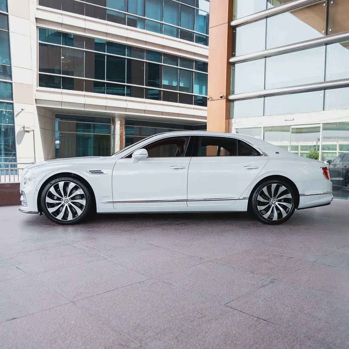 2020 BENLTEY FLYING SPUR FIRST EDITION GCC DONE ONLY 38,000KM-2-2
