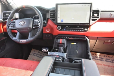 TUNDRA TRD PRO HYBRID 4.W.D. 2024 | WHITE-11