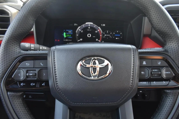 TUNDRA TRD PRO HYBRID 4.W.D. 2024 | WHITE