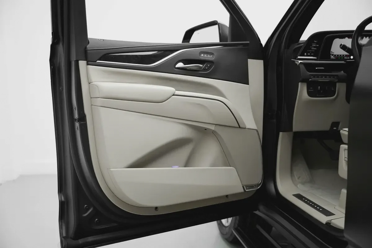 2023 CADILLAC ESCALADE 600 BLACK EDITION WITH WARRANTY AND SERVICE CONTRACT-3-3