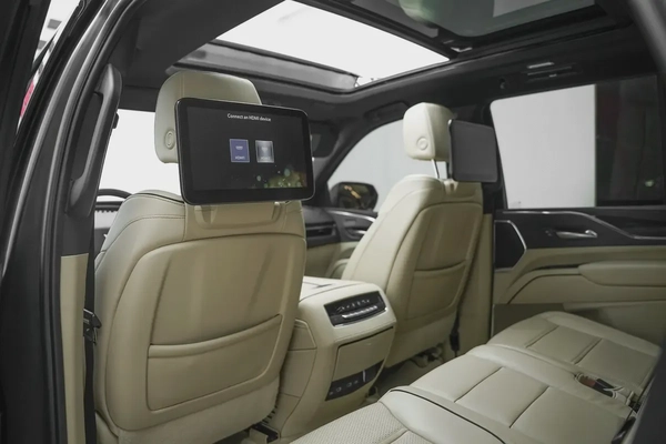 2023 CADILLAC ESCALADE 600 BLACK EDITION WITH WARRANTY AND SERVICE CONTRACT