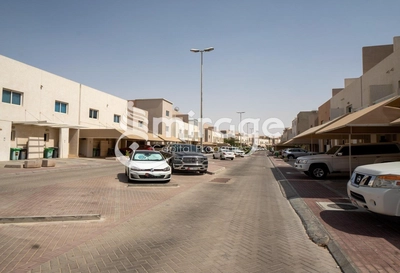 TOWNHOUSE FOR SALE IN CONTEMPORARY STYLE, AL REEF VILLAS-0