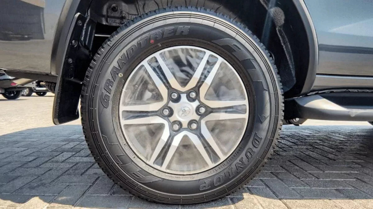 Toyota Fortuner EXR FORTUNER 2.7L 4WD 2024 0KM-18-0