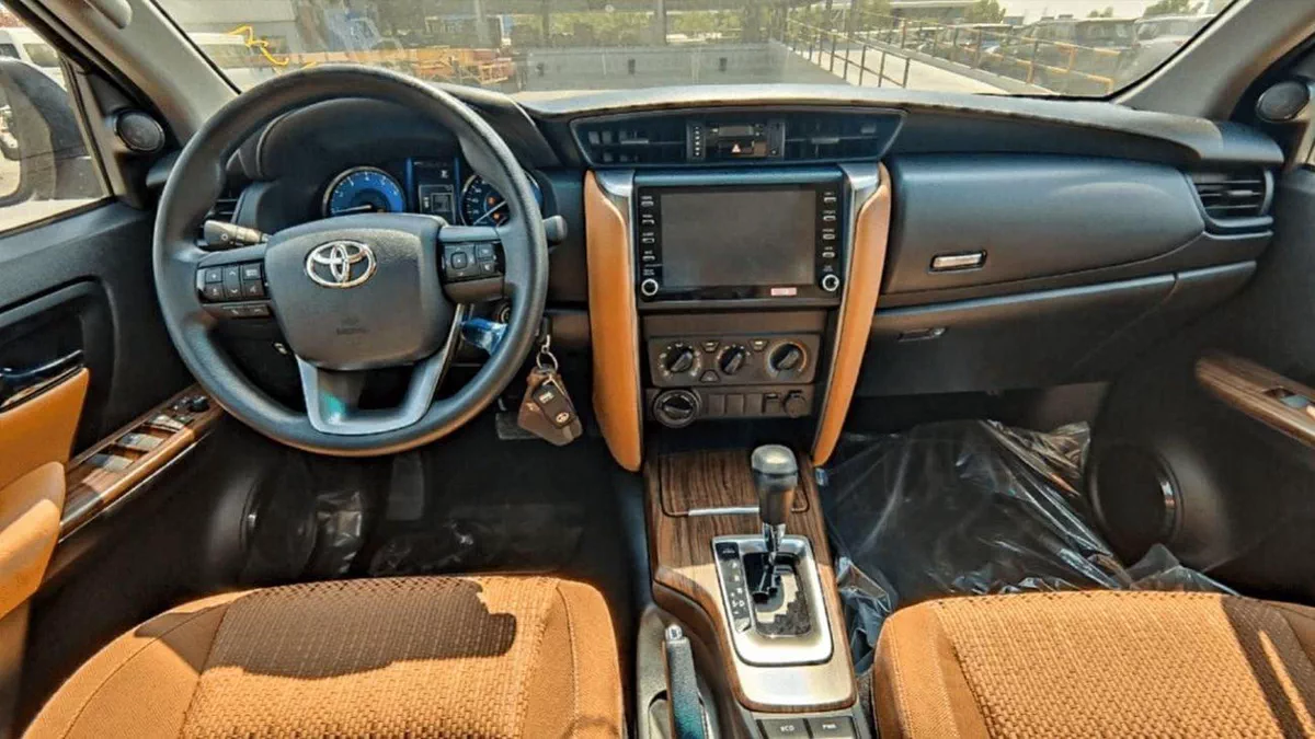Toyota Fortuner EXR FORTUNER 2.7L 4WD 2024 0KM-8-0