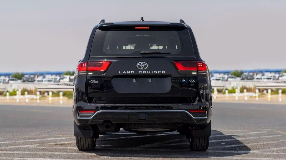 Toyota Land Cruiser VX LC VX 3.3D\(LHD) TOYOTA LAND CRUISER LC300 VX 3.3D AT MY2025 – BLACK-11-0
