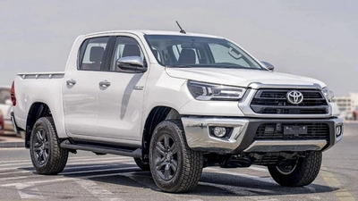 Toyota Hilux (LHD) TOYOTA HILUX DC 2.7L SR5 MT 4X4 MY2024 – WHITE-11