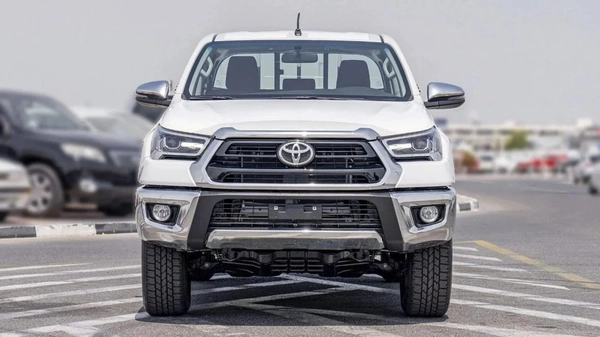 Toyota Hilux (LHD) TOYOTA HILUX DC 2.7L SR5 MT 4X4 MY2024 – WHITE