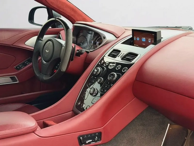 RARE FULL CARBON SPEC | GCC CAR | V12 ENGINE | 2014-10
