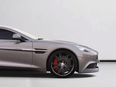 RARE FULL CARBON SPEC | GCC CAR | V12 ENGINE | 2014-8