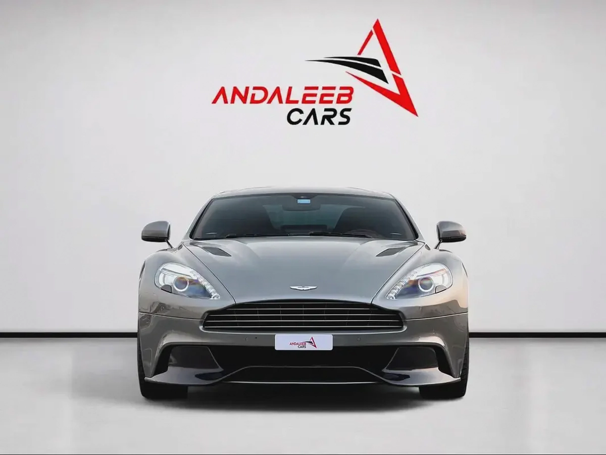 RARE FULL CARBON SPEC | GCC CAR | V12 ENGINE | 2014-1-1