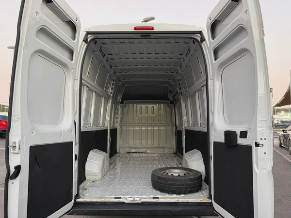 Peugeot Boxer 2023 White High Roof