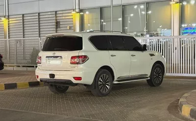 Nissan Patrol LE Platinum 2015 | GCC Specs | V8 Luxury-9