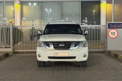 Nissan Patrol LE Platinum 2015 | GCC Specs | V8 Luxury-1