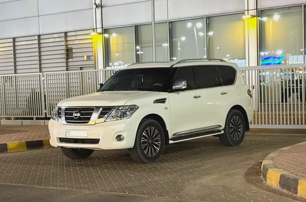 Nissan Patrol LE Platinum 2015 | GCC Specs | V8 Luxury