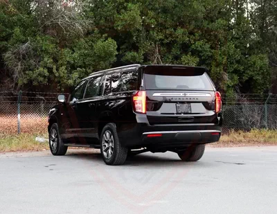 Chevrolet Suburban LT 5.3L 4WD | 2023 | GCC | Original Paint | Accident-Free | In Excellent-15