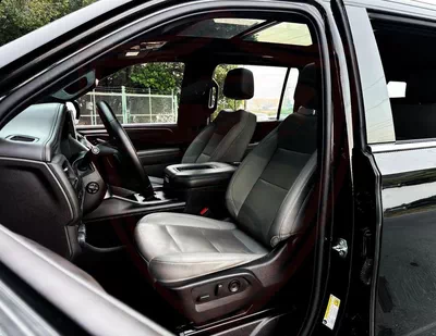 Chevrolet Suburban LT 5.3L 4WD | 2023 | GCC | Original Paint | Accident-Free | In Excellent-7