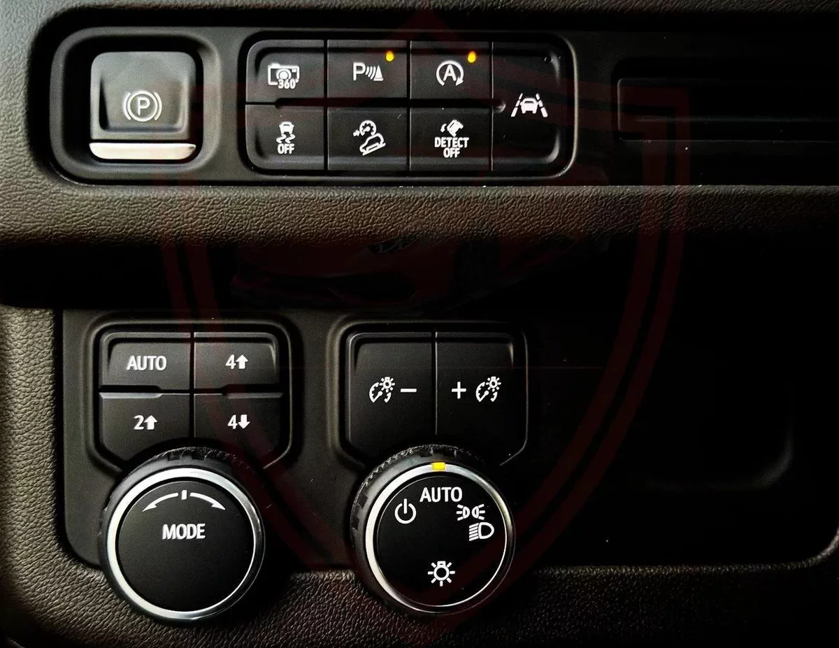 Chevrolet Suburban LT 5.3L 4WD | 2023 | GCC | Original Paint | Accident-Free | In Excellent-1-1
