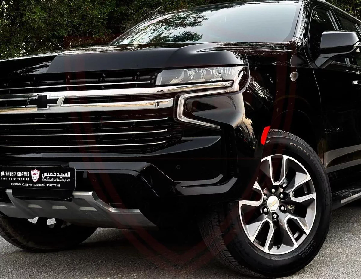 Chevrolet Suburban LT 5.3L 4WD | 2023 | GCC | Original Paint | Accident-Free | In Excellent-16-16