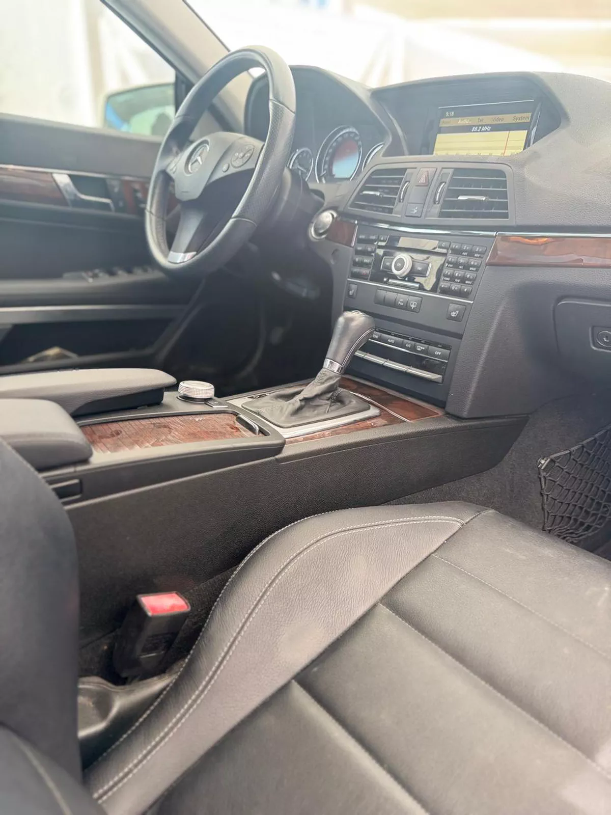 Mercedes Benz E350 2011-4-4