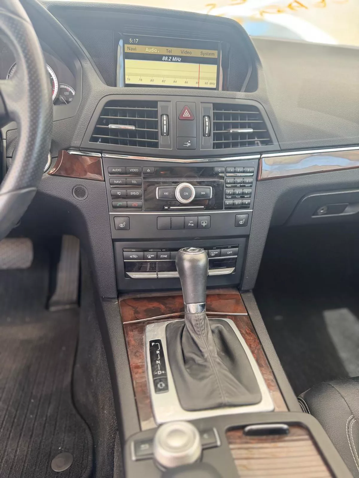 Mercedes Benz E350 2011-9-9