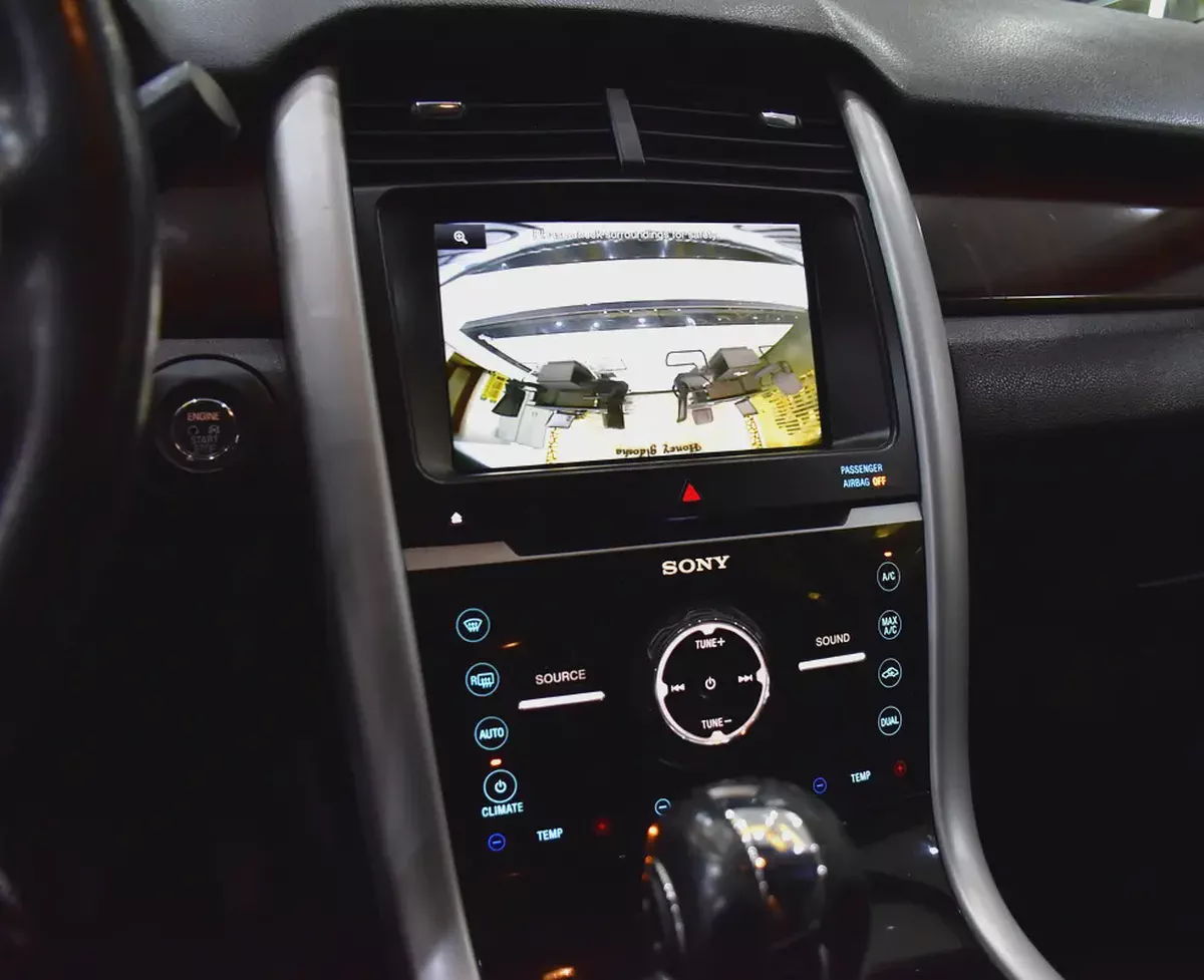 EXCELLENT DEAL for our Ford Edge Limited AWD ( 2014 Model ) in Dark Brown Color GCC Specs-13-13