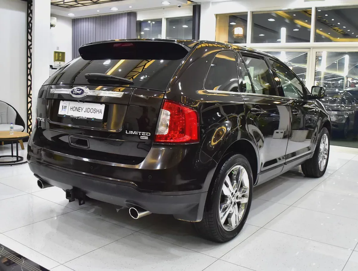 EXCELLENT DEAL for our Ford Edge Limited AWD ( 2014 Model ) in Dark Brown Color GCC Specs-5-5
