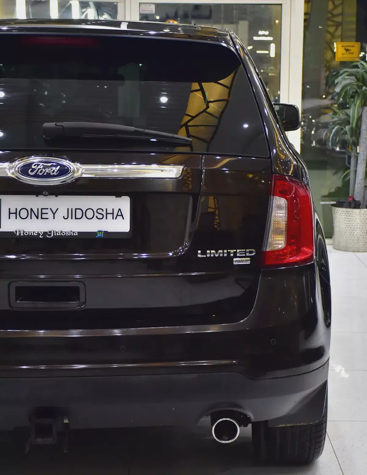EXCELLENT DEAL for our Ford Edge Limited AWD ( 2014 Model ) in Dark Brown Color GCC Specs-8-8