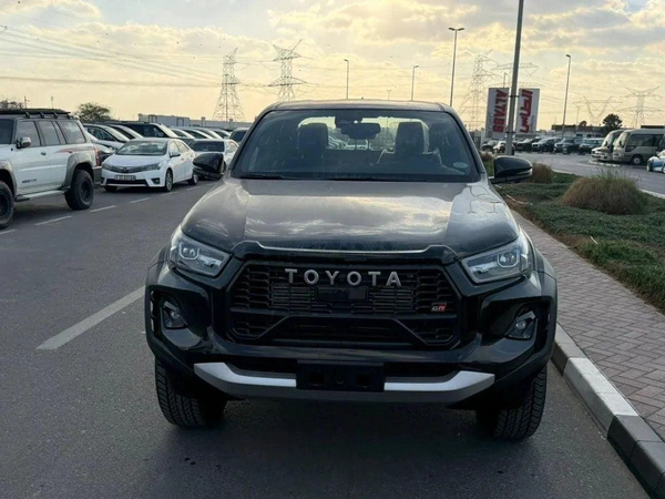 Toyota Hilux Hilux GR sport 2.8L diesel 2026 full option
