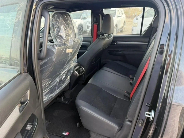 Toyota Hilux Hilux GR sport 2.8L diesel 2026 full option
