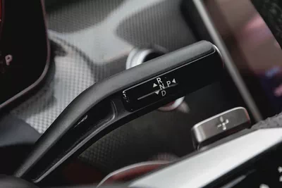 3,330 P.M |  C200 AMG | 0% Downpayment | 2029 WARRANTY  SERVICE-9