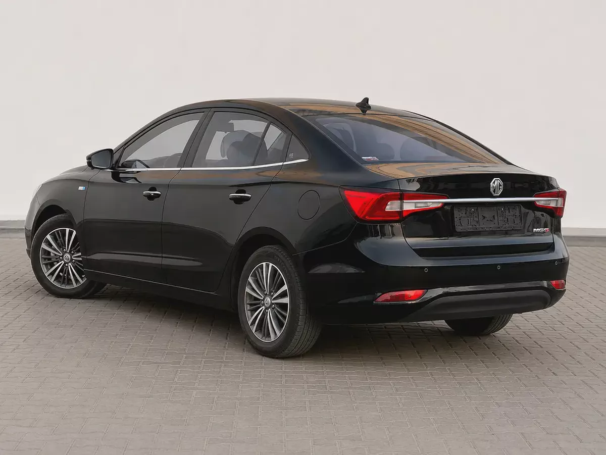 2023 MG 5 Luxury - GCC Specs - Full Option - Under Warranty-2-2