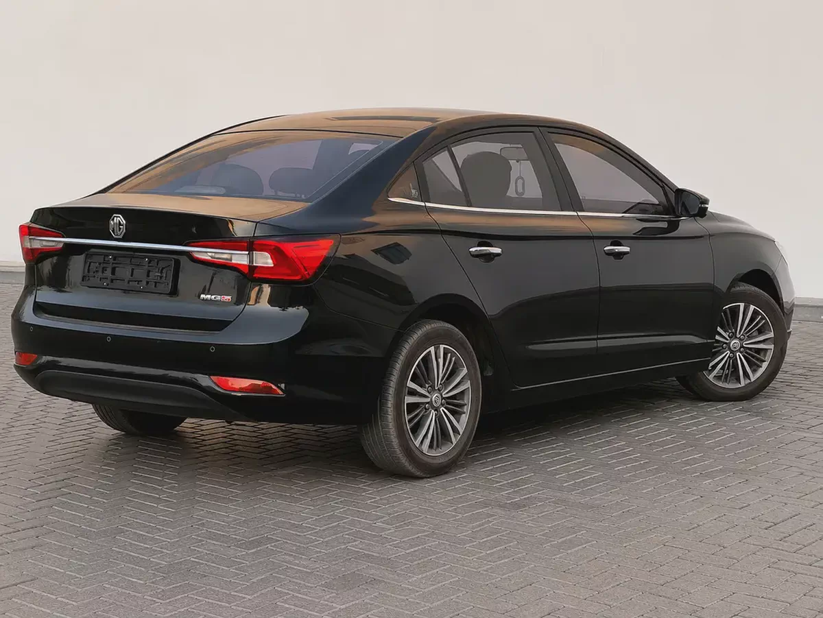 2023 MG 5 Luxury - GCC Specs - Full Option - Under Warranty-3-3