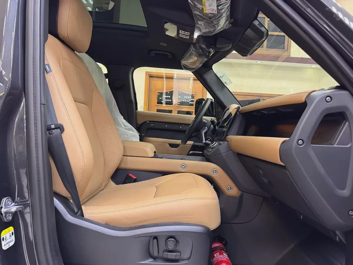 Land Rover Defender 110 X-Dynamic HSE 2026 GCC Specs-11-11