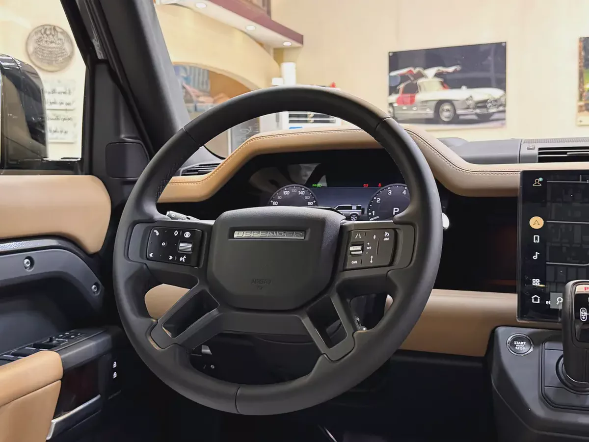 Land Rover Defender 110 X-Dynamic HSE 2026 GCC Specs-15-15