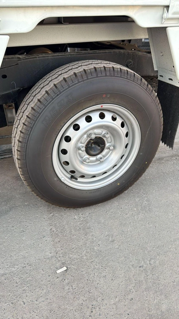 Isuzu D-MAX STD Isuzu DMax 2.5L