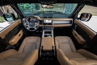 Land Rover Defender 110 2025-4