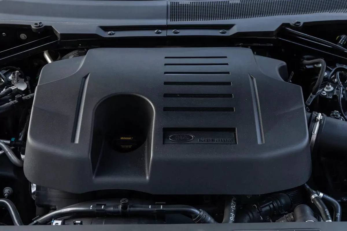 Land Rover Defender 110 2025-11-11