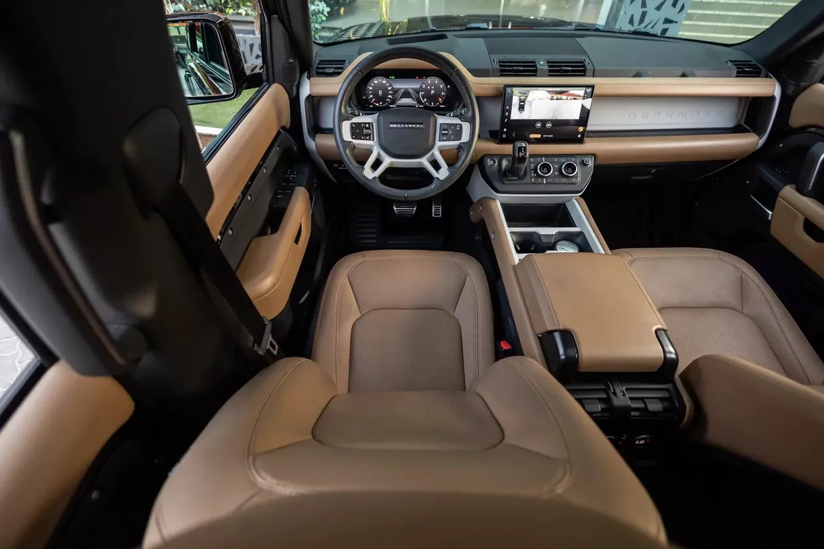 Land Rover Defender 110 2025-3-3