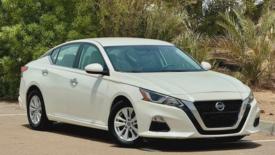 850-Monthly l GCC l 2.5L, Cruise, Camera l Accident Free-0