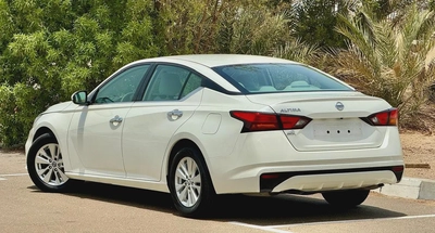 850-Monthly l GCC l 2.5L, Cruise, Camera l Accident Free-3